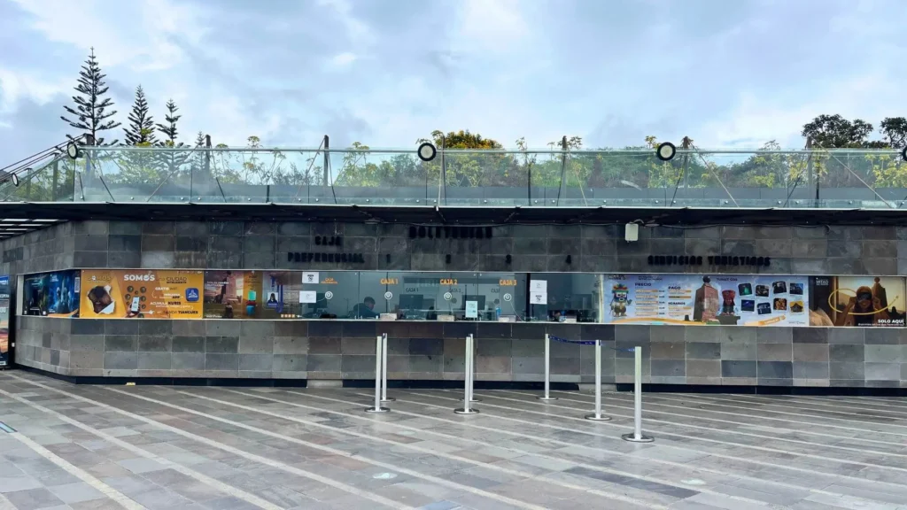 The ticket booth at Mitad Del Mundo